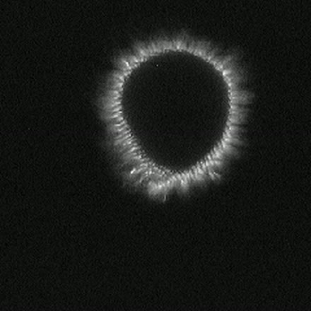 Couronne GDV plus fine et plus fermée.